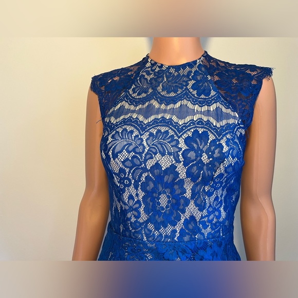 Shareen Evening Wear • Blue Lace Dress • Excellent Condition - Picture 2 of 8